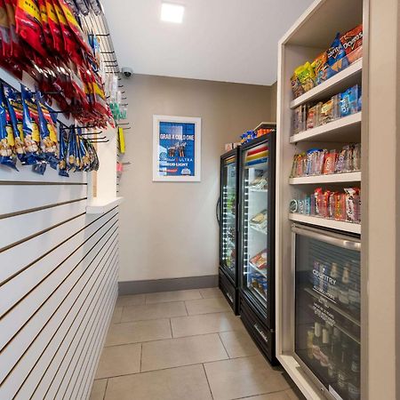Country Inn & Suites By Radisson, Wichita East, Ks 외부 사진