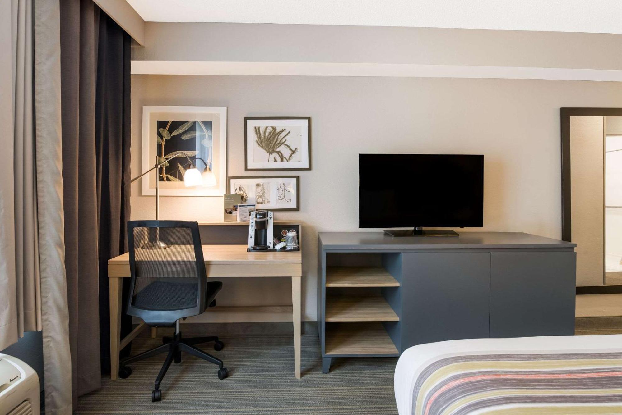 Country Inn & Suites By Radisson, Wichita East, Ks 외부 사진